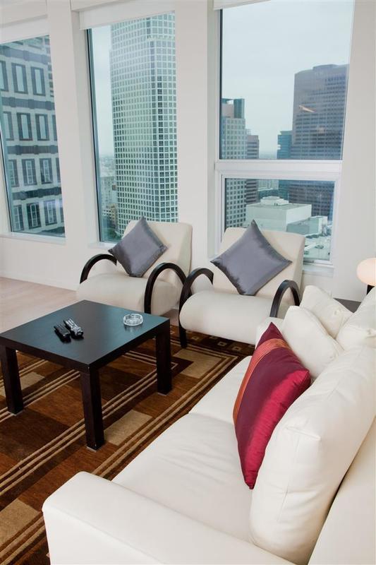 Tenten Wilshire - Official Los Angeles Room photo